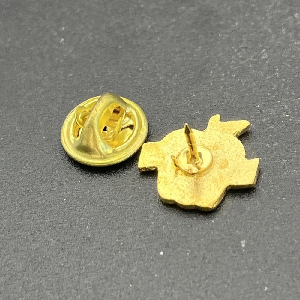 Washington State Red Apple Lapel Hat Pin‎
